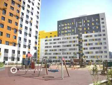 3-комнатная квартира, этаж 4 из 22, 82 м²