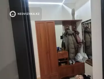 1-комнатная квартира, этаж 4 из 12, 41 м²