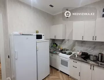 1-комнатная квартира, этаж 4 из 12, 41 м²