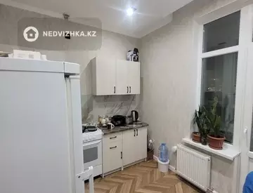 1-комнатная квартира, этаж 4 из 12, 41 м²