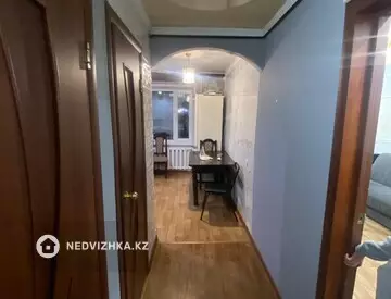 2-комнатная квартира, этаж 1 из 5, 45 м², на длительный срок