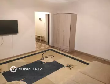 1-комнатная квартира, этаж 9 из 12, 46 м²