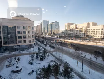 3-комнатная квартира, этаж 4 из 5, 110 м²
