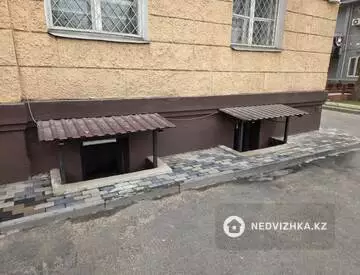 Офисное помещение, 1 этаж, в жилом доме, 204 м²