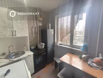 1-комнатная квартира, этаж 4 из 5, 32 м²