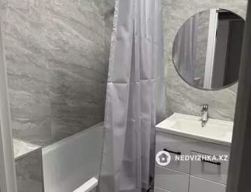 2-комнатная квартира, этаж 11 из 12, 50 м², на длительный срок