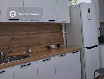 3-комнатная квартира, этаж 1 из 5, 70 м²