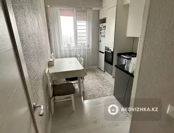 2-комнатная квартира, этаж 8 из 9, 54 м²