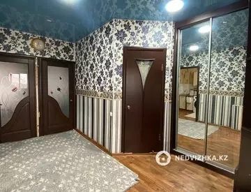 2-комнатная квартира, этаж 9 из 9, 60 м²