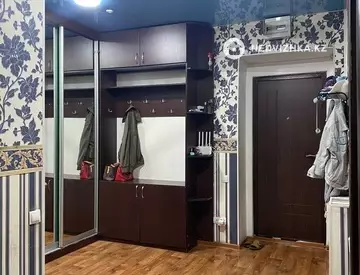 2-комнатная квартира, этаж 9 из 9, 60 м²