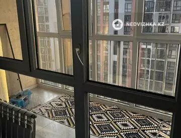 3-комнатная квартира, этаж 8 из 10, 93 м²