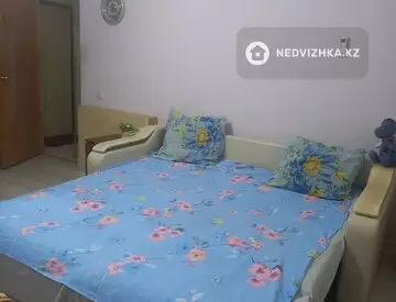 1-комнатная квартира, этаж 1 из 9, 39 м², по часам