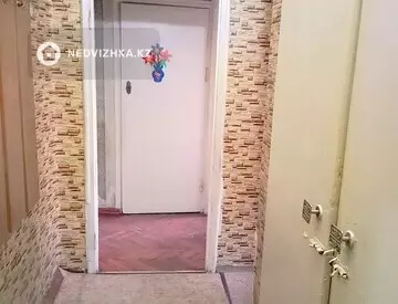 2-комнатная квартира, этаж 3 из 5, 46 м²