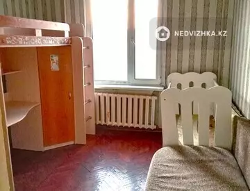 2-комнатная квартира, этаж 3 из 5, 46 м²