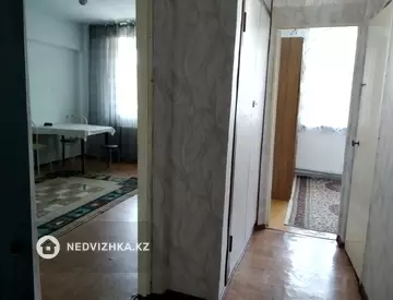 1-комнатная квартира, этаж 4 из 5, 37 м²