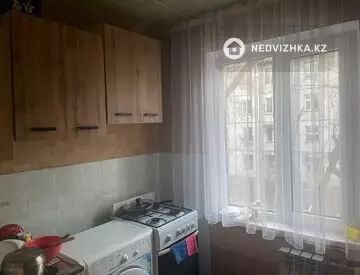 2-комнатная квартира, этаж 2 из 4, 45 м², на длительный срок