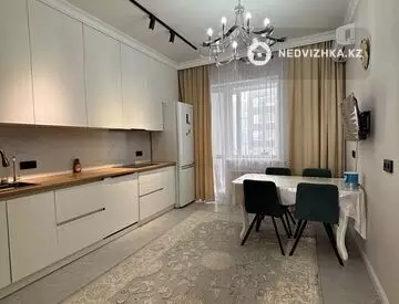 3-комнатная квартира, этаж 6 из 9, 100 м², На длительный срок