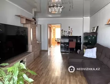 4-комнатная квартира, этаж 3 из 4, 150 м²