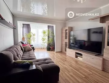 4-комнатная квартира, этаж 3 из 4, 150 м²