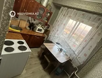 2-комнатная квартира, этаж 9 из 9, 49 м²