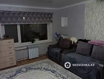 2-комнатная квартира, этаж 3 из 4, 44 м²