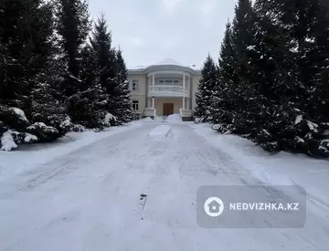 6-комнатный дом, 50 соток, 585 м²