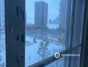 2-комнатная квартира, этаж 3 из 12, 53 м²