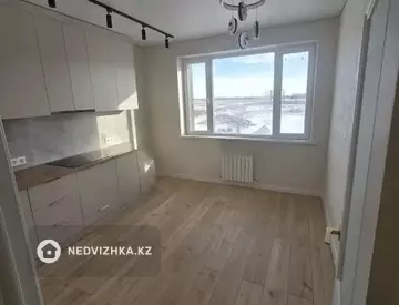 1-комнатная квартира, этаж 2 из 9, 38 м²