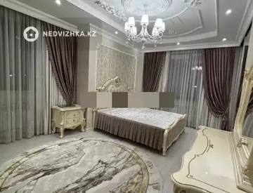 4-комнатная квартира, этаж 3 из 5, 167 м²