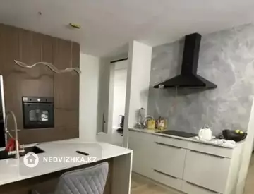 3-комнатная квартира, этаж 1 из 9, 75 м²