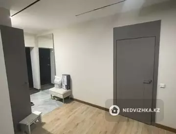 3-комнатная квартира, этаж 1 из 9, 75 м²