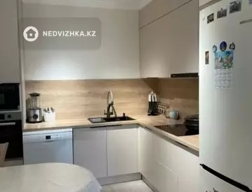 3-комнатная квартира, этаж 3 из 7, 88 м²