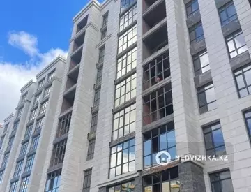 3-комнатная квартира, этаж 9 из 10, 90 м²