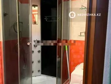 2-комнатная квартира, этаж 3 из 5, 48 м²