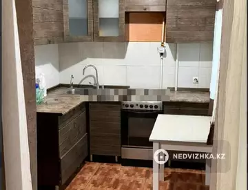 2-комнатная квартира, этаж 3 из 5, 48 м²
