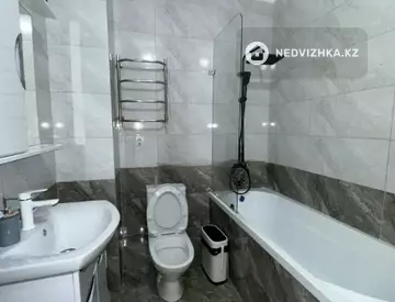3-комнатная квартира, этаж 1 из 9, 74 м²