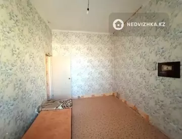 3-комнатная квартира, этаж 15 из 15, 80 м²