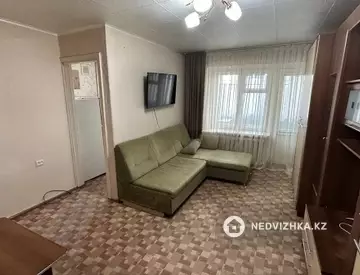 1-комнатная квартира, этаж 3 из 5, 30 м²