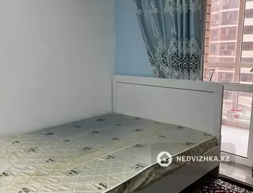 2-комнатная квартира, этаж 4 из 12, 55 м²