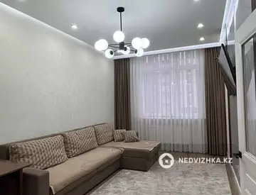 2-комнатная квартира, этаж 4 из 9, 60 м²