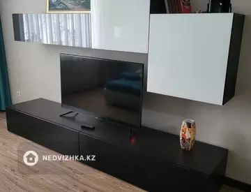 3-комнатная квартира, этаж 2 из 13, 90 м²