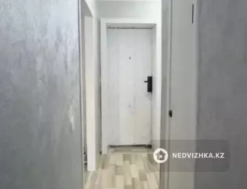 1-комнатная квартира, этаж 3 из 5, 32 м²