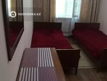 3-комнатная квартира, этаж 3 из 4, 60 м², на длительный срок