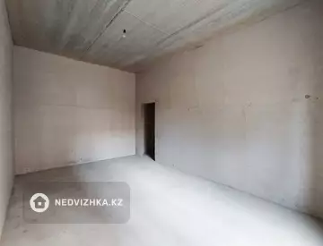 2-комнатная квартира, этаж 1 из 12, 62 м²