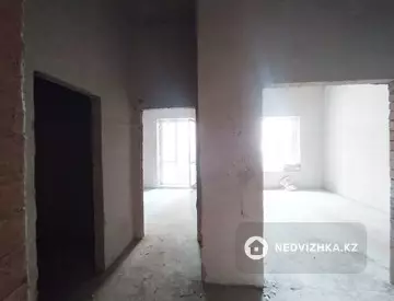 2-комнатная квартира, этаж 1 из 12, 62 м²