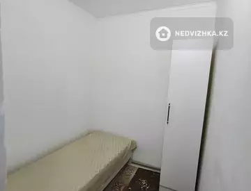 3-комнатная квартира, этаж 1 из 3, 40 м², На длительный срок