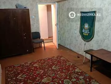 3-комнатная квартира, этаж 1 из 5, 77 м²