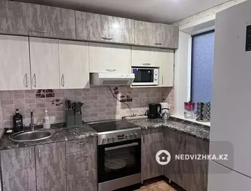 3-комнатная квартира, этаж 3 из 5, 62 м²