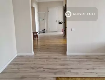 2-комнатная квартира, этаж 2 из 5, 72 м², Посуточно