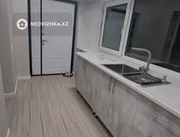 4-комнатный дом, 18 соток, 75 м², на длительный срок